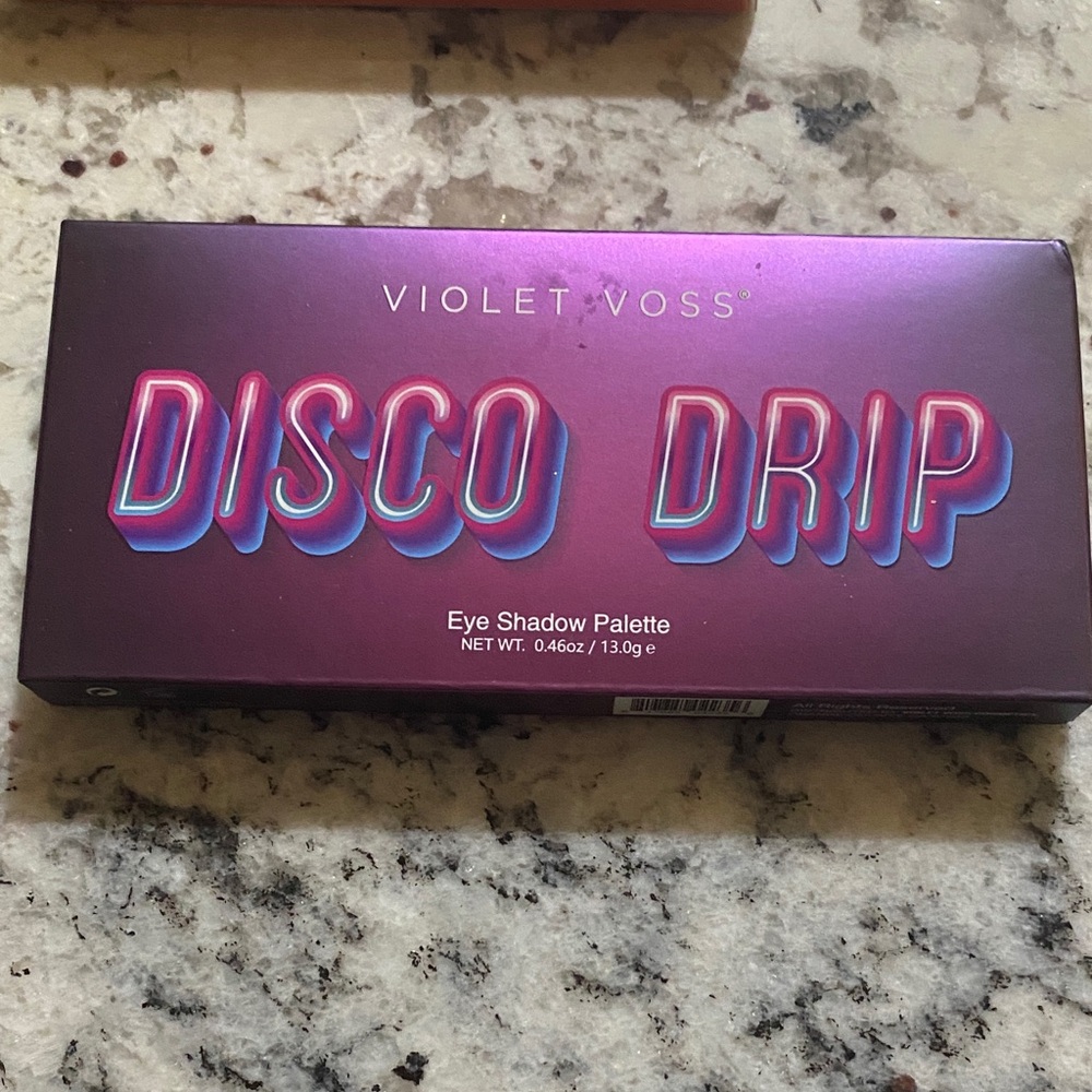 Violet Voss Eye Shadow Palette - Bold Greens and Golds